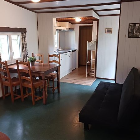 Camping Domaine Papillon Reyrevignes  Екстер'єр фото