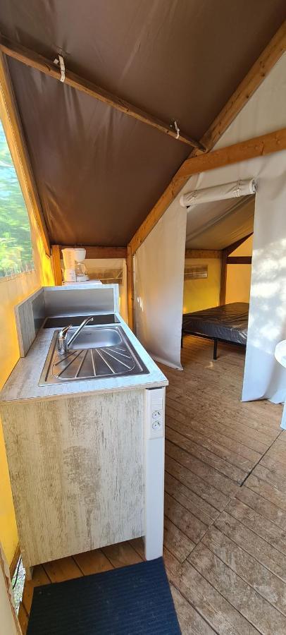 Camping Domaine Papillon Reyrevignes  Екстер'єр фото