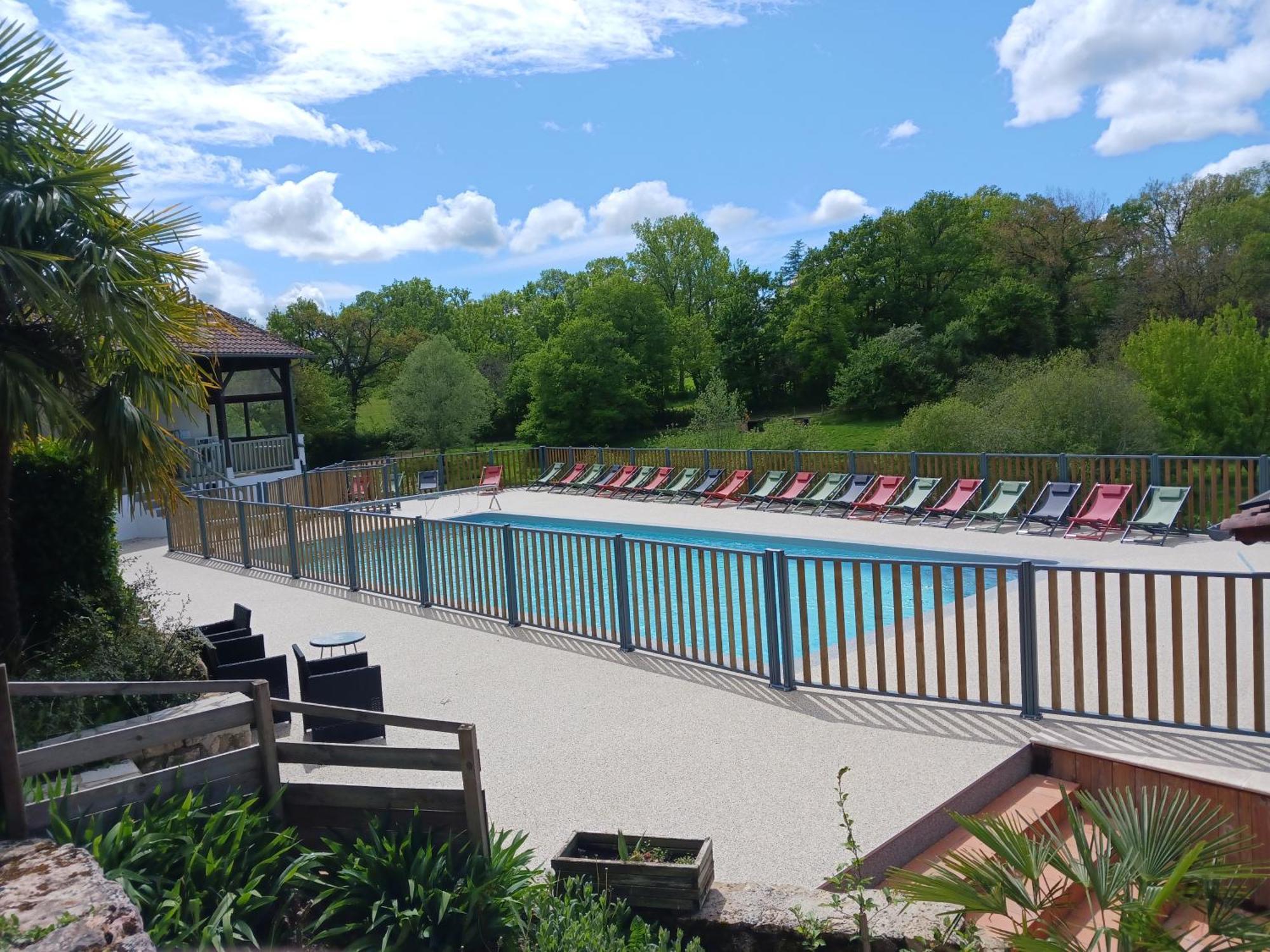 Camping Domaine Papillon Reyrevignes  Екстер'єр фото